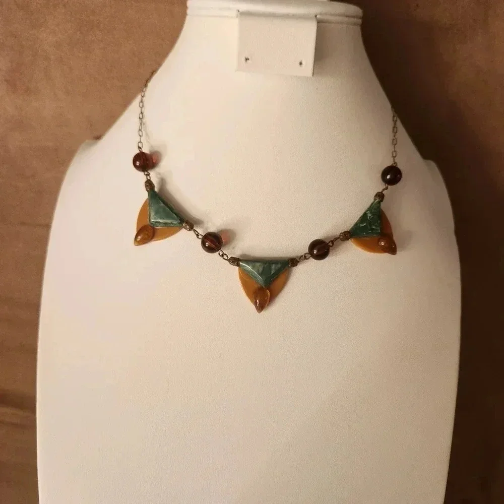 Tri-color statement necklace